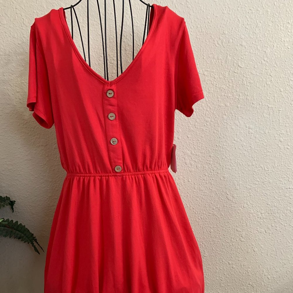 *NWT* Dillards Midnight Doll Ladies Medium Red Short Sleeve V-neck Mini Dress